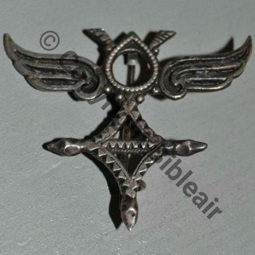 591 GAO.591 OUARGLA Type6 Bis Collier perles  Fab LOC Eping bascule Dos lisse irreg Src.auctauct 51Eur12.15